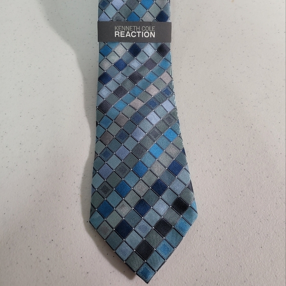 Kenneth Cole Reaction Blue Checkered Tie - Picture 4 of 6